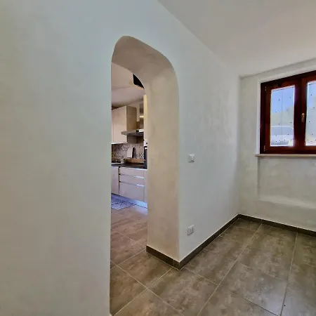 Jolie Petite Maison Apartment LʼAquila