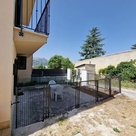 Apartment Jolie Petite Maison L'Aquila